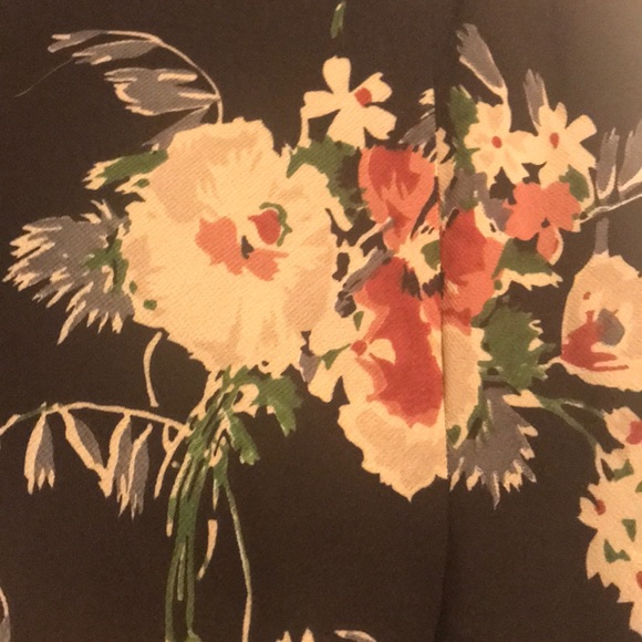 XL Tulip Hemmed Skirt - Picture 2 of 2